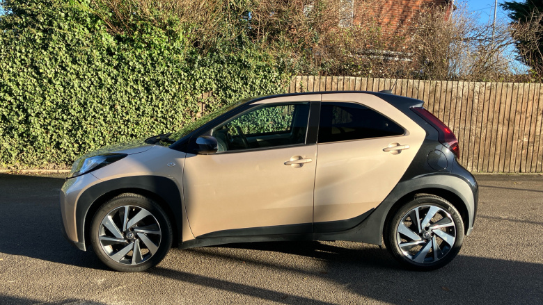 Toyota Aygo X 1.0 VVT-i Edge 5dr Petrol Hatchback